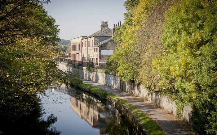 Leeds Industrial Canals & River Aire Walk